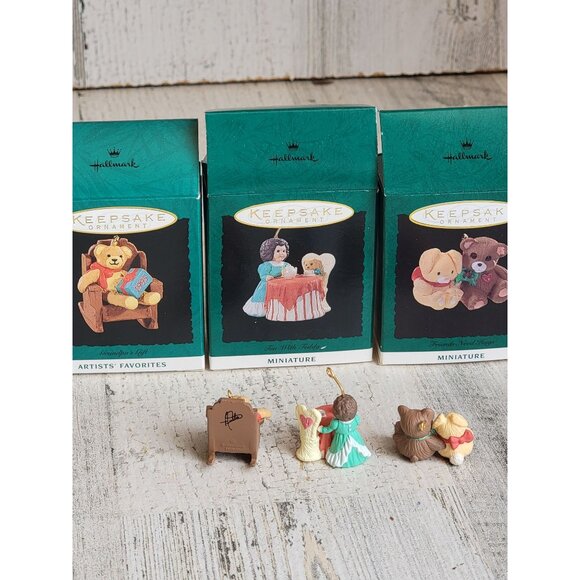 Hallmark miniature tea time with Teddy set ornament Xmas - Picture 6 of 6